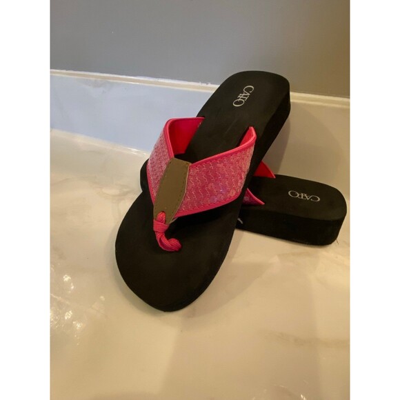 Cato Flip Flop Sandals Size Small 5-6 Sequined Hot Pink Sparkling Like New - Picture 2 of 10